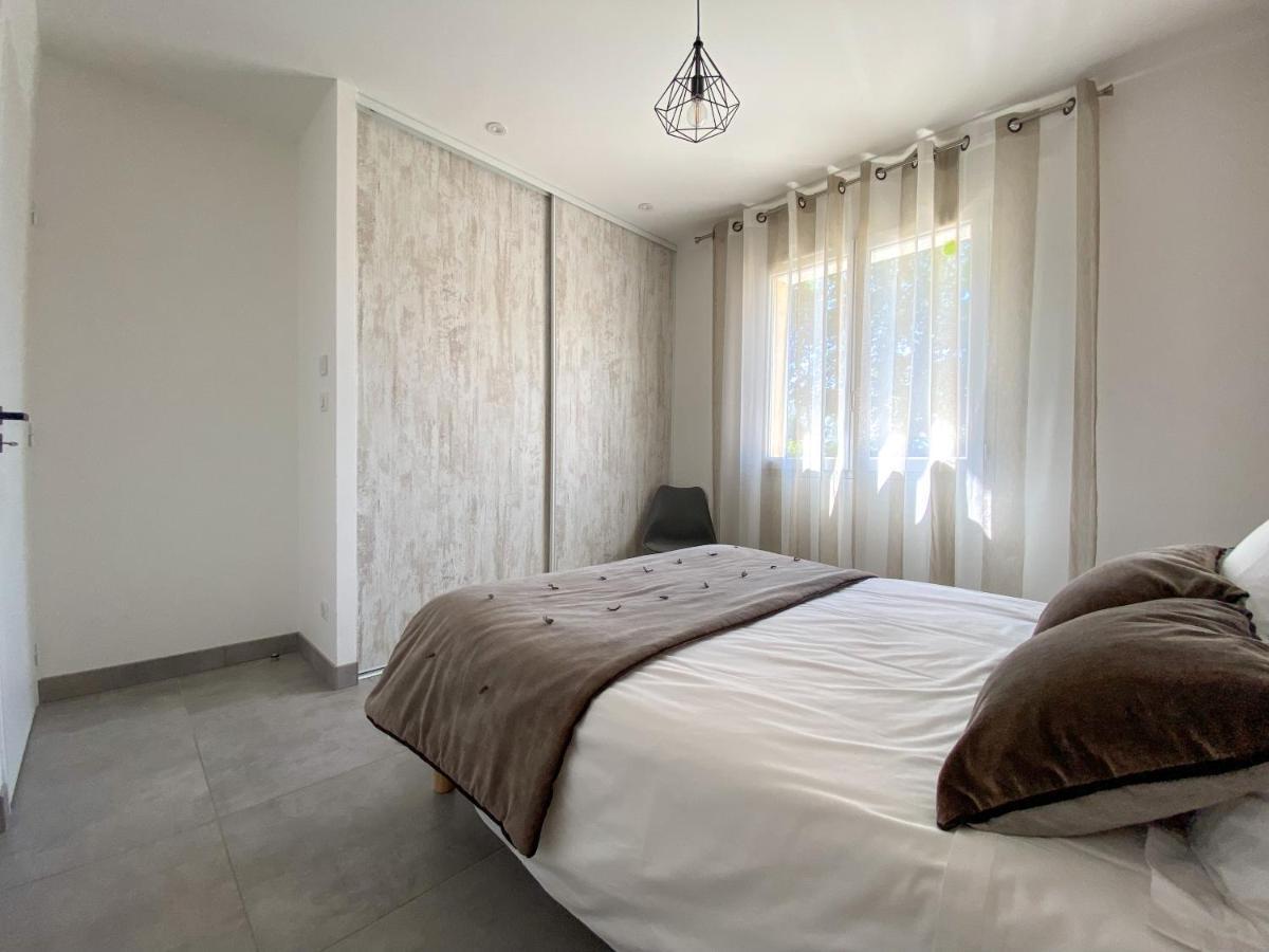 Villa Moderne , Neuve Piscine Jacuzzi . Sarlat-la-Caneda Εξωτερικό φωτογραφία